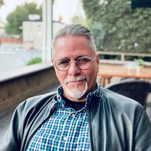 Meet your Posher, Robert